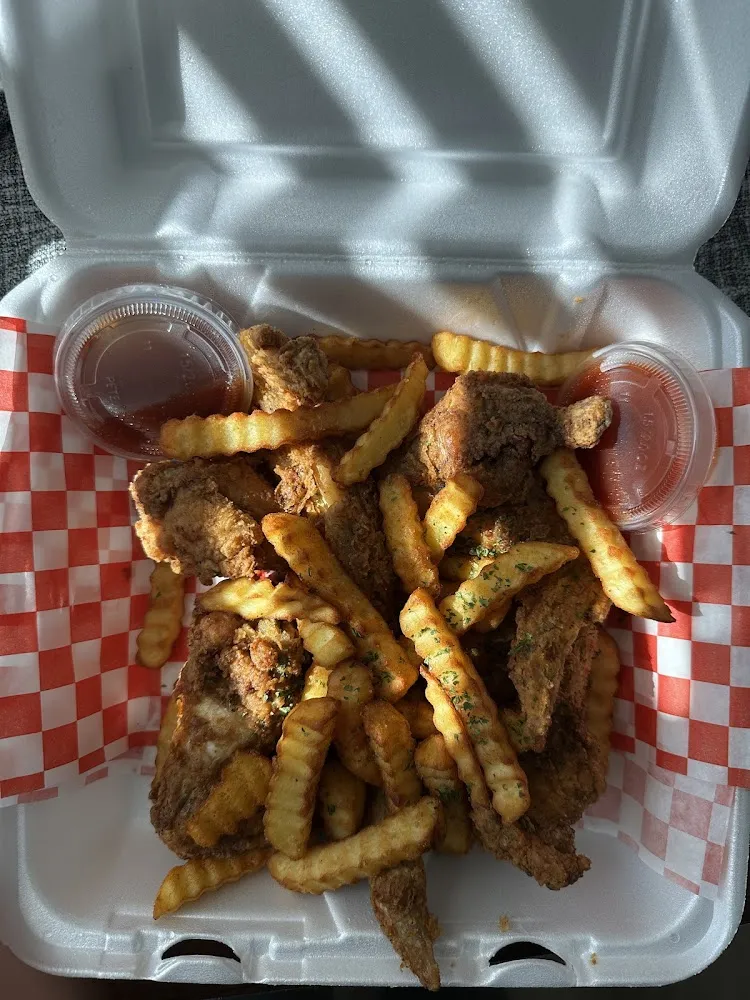 Wings and Fries with Mild Sauce